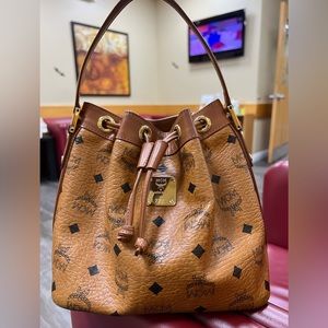 MCM Handbag (bucket)